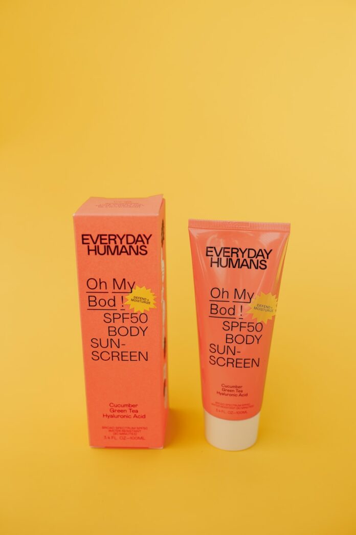 Photo by Lina Verovaya pink and white tube bottle